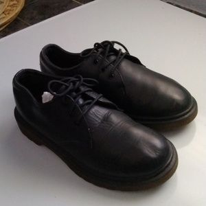 DR. MARTEN'S SHOES